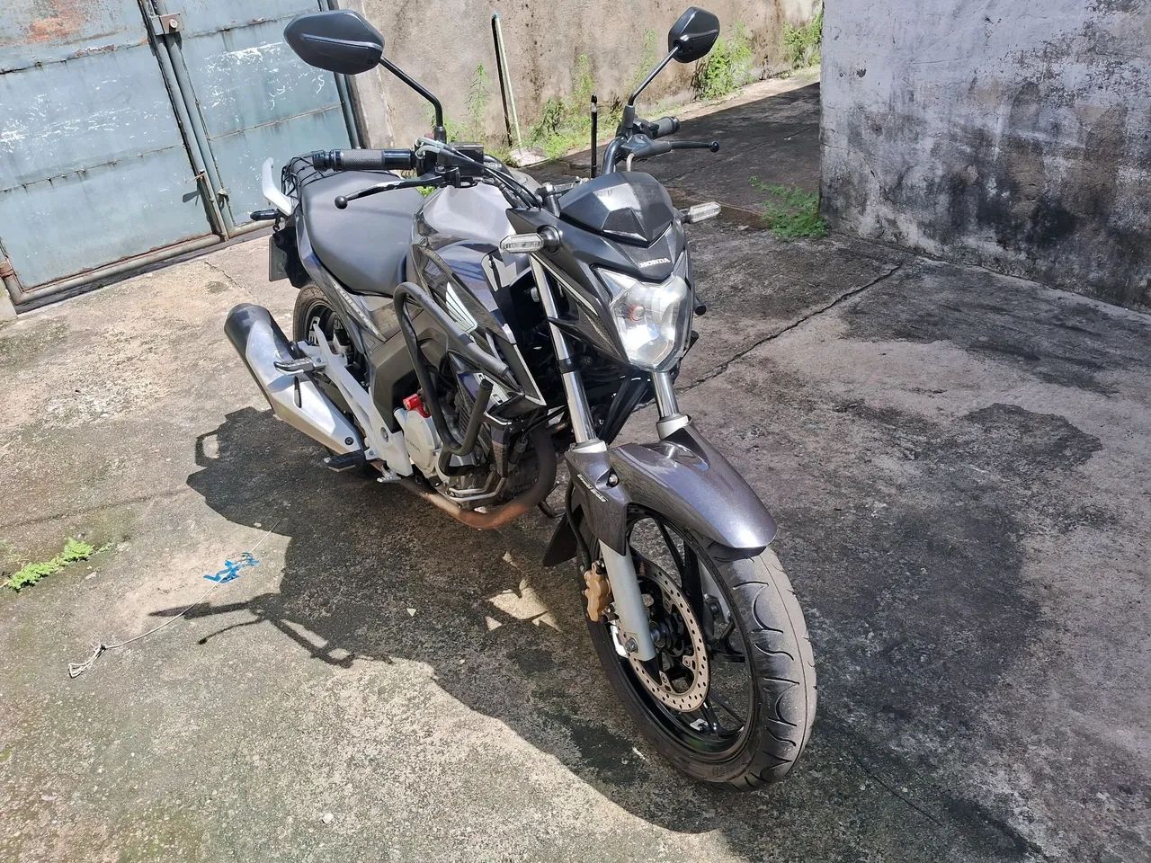 Vendo está moto  - Foto 2
