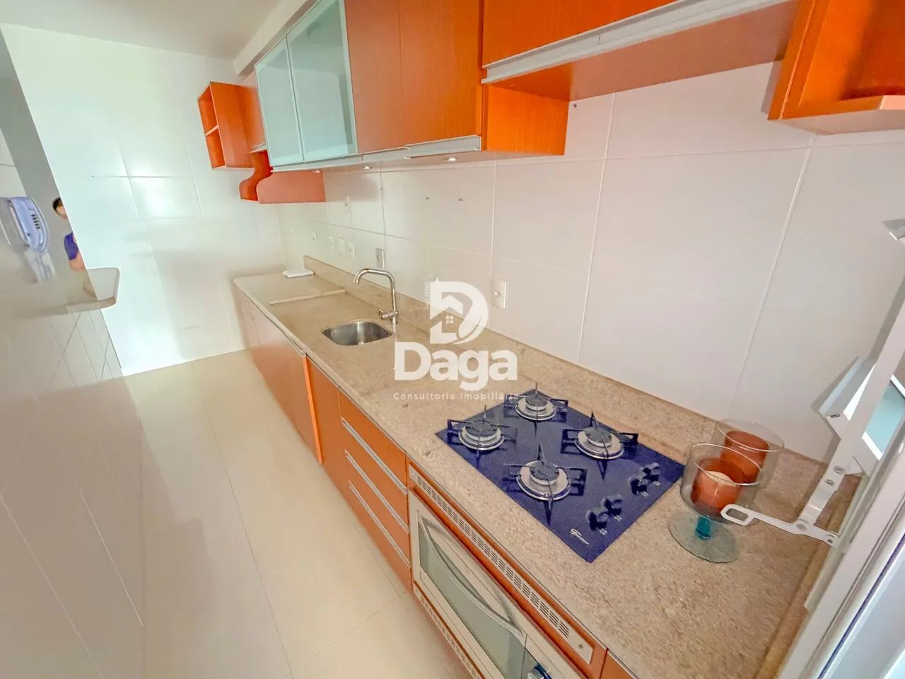 Apartamento 2 Dormitórios com Suíte e Sacada no Itacorubi - Foto 4
