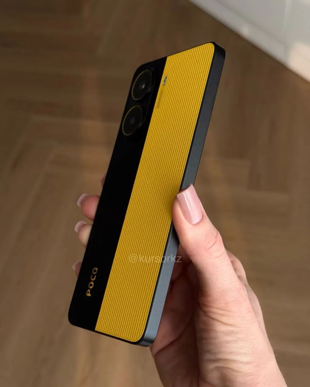 POCO X7 PRO 512+12 - Foto 4