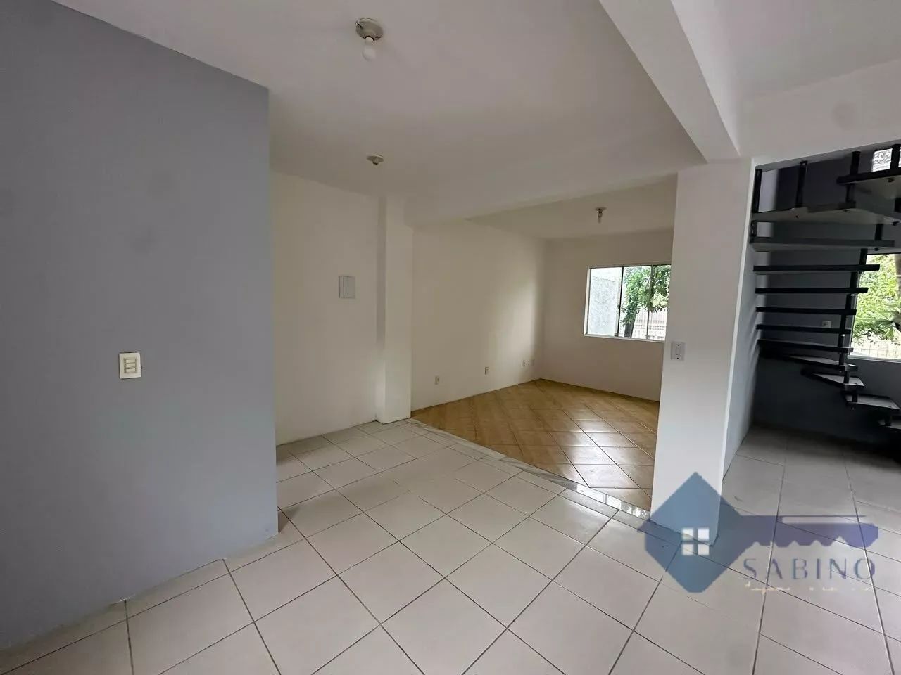 Casa com 4 quartos sendo 1 suite e 2 demi-suite para Locação, Madri - Palhoça - Foto 5