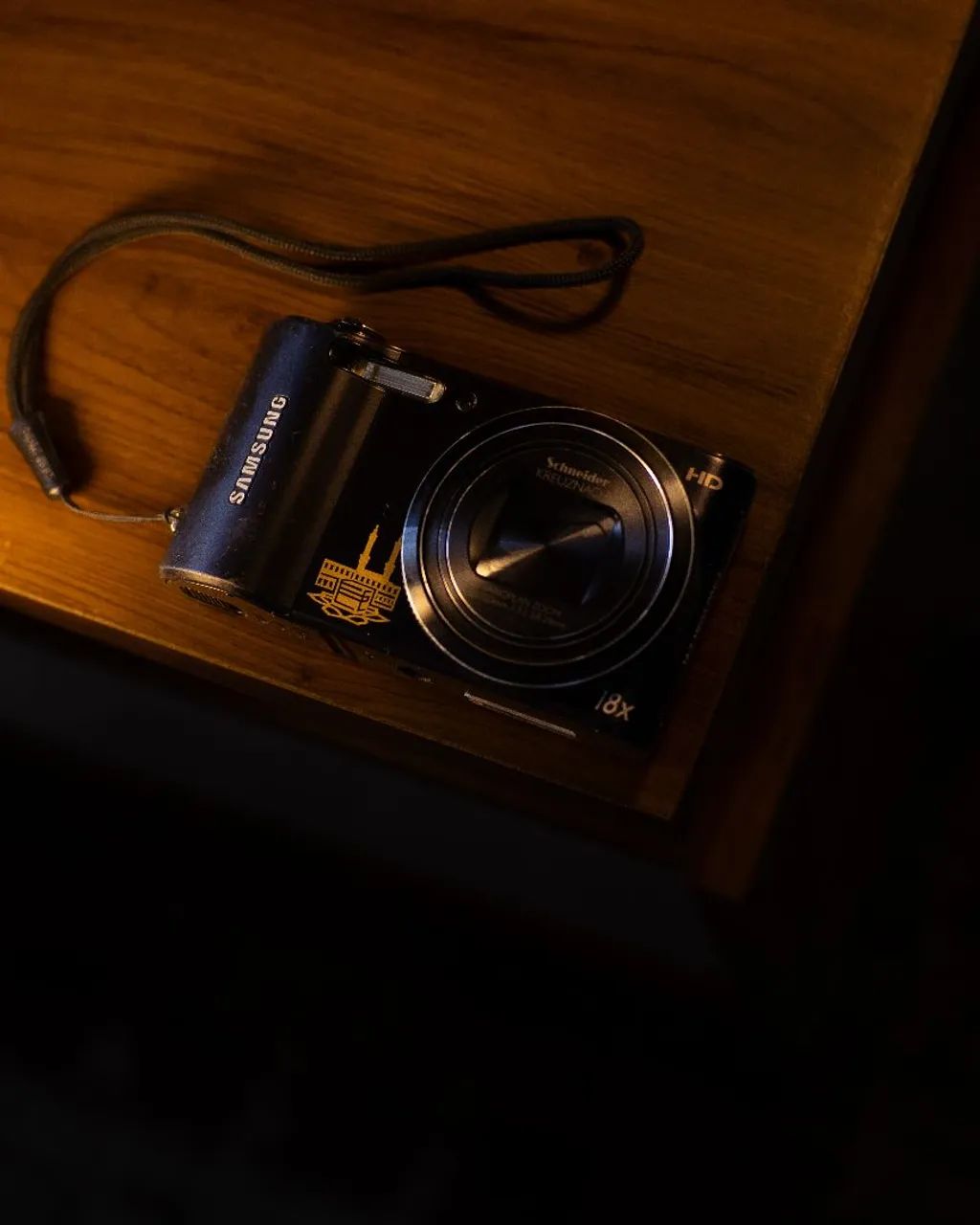 Câmera SAMSUNG WB150F completa com caixa - Foto 3