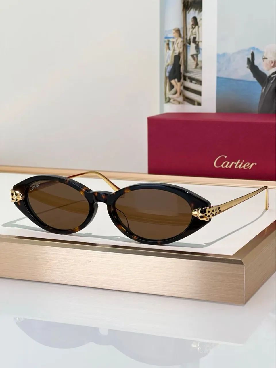 Óculos de sol importado com lentes de proteção UV400