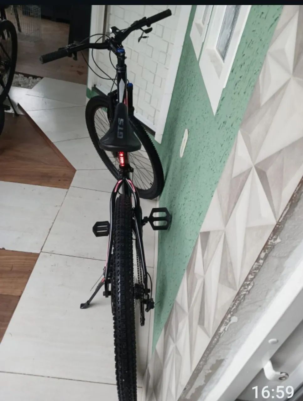 Bicicleta aro29 quadro17 com acessórios e nota fiscal  - Foto 4