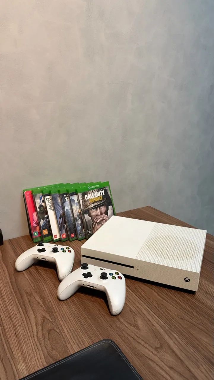 XBOX ONE S COM 2 CONTROLES E JOGOS - Foto 4