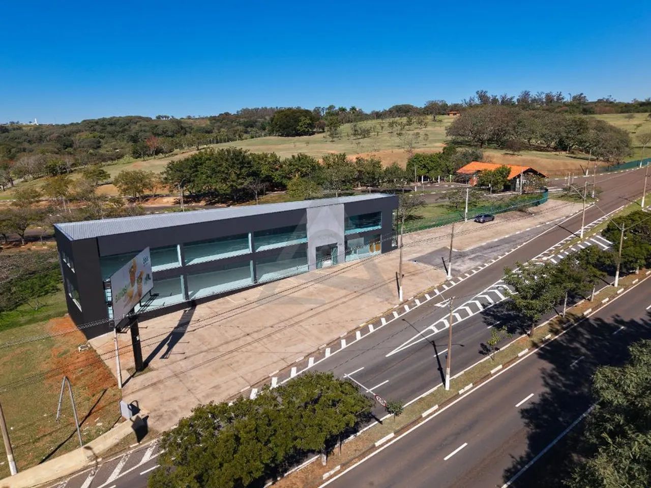 Salão à venda e para alugar em Campinas, Vila Brandina, com 746 m² - Foto 3
