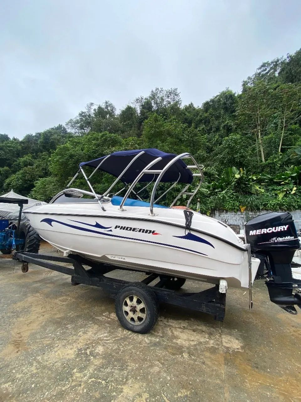 Lancha Phoenix 235 Platinum 