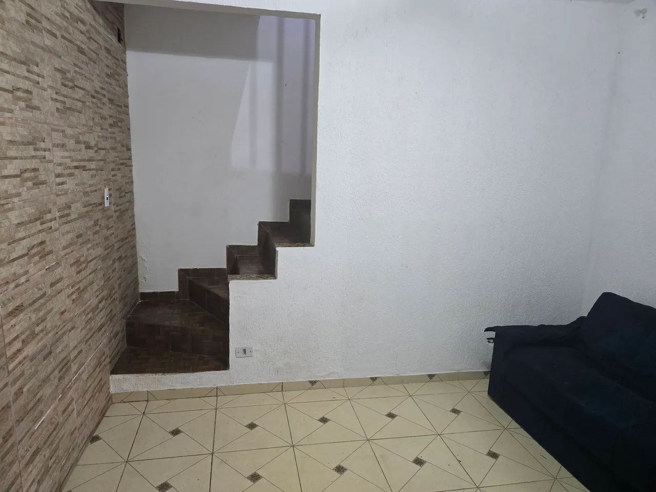 ALUGA-SE CASA 3 CÔMODOS  - Foto 5