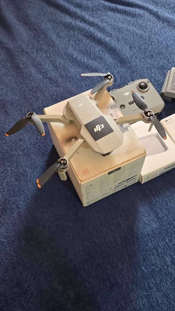 DRONE DJI MINI 4K COMBO FLY MORE