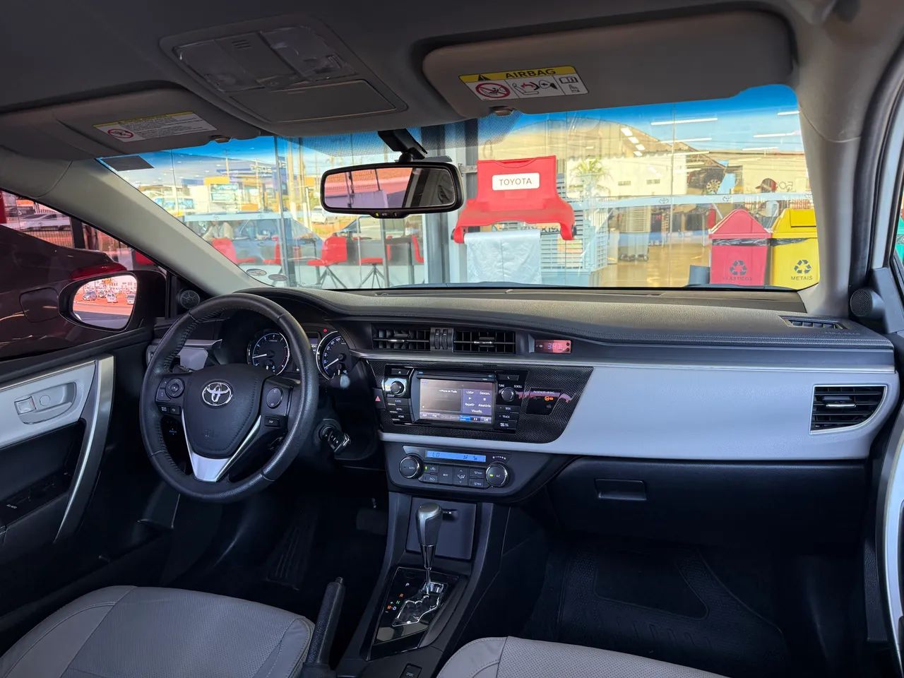 Toyota Corolla XEI 2.0 Flex 16V Aut. 2017 - Foto 2