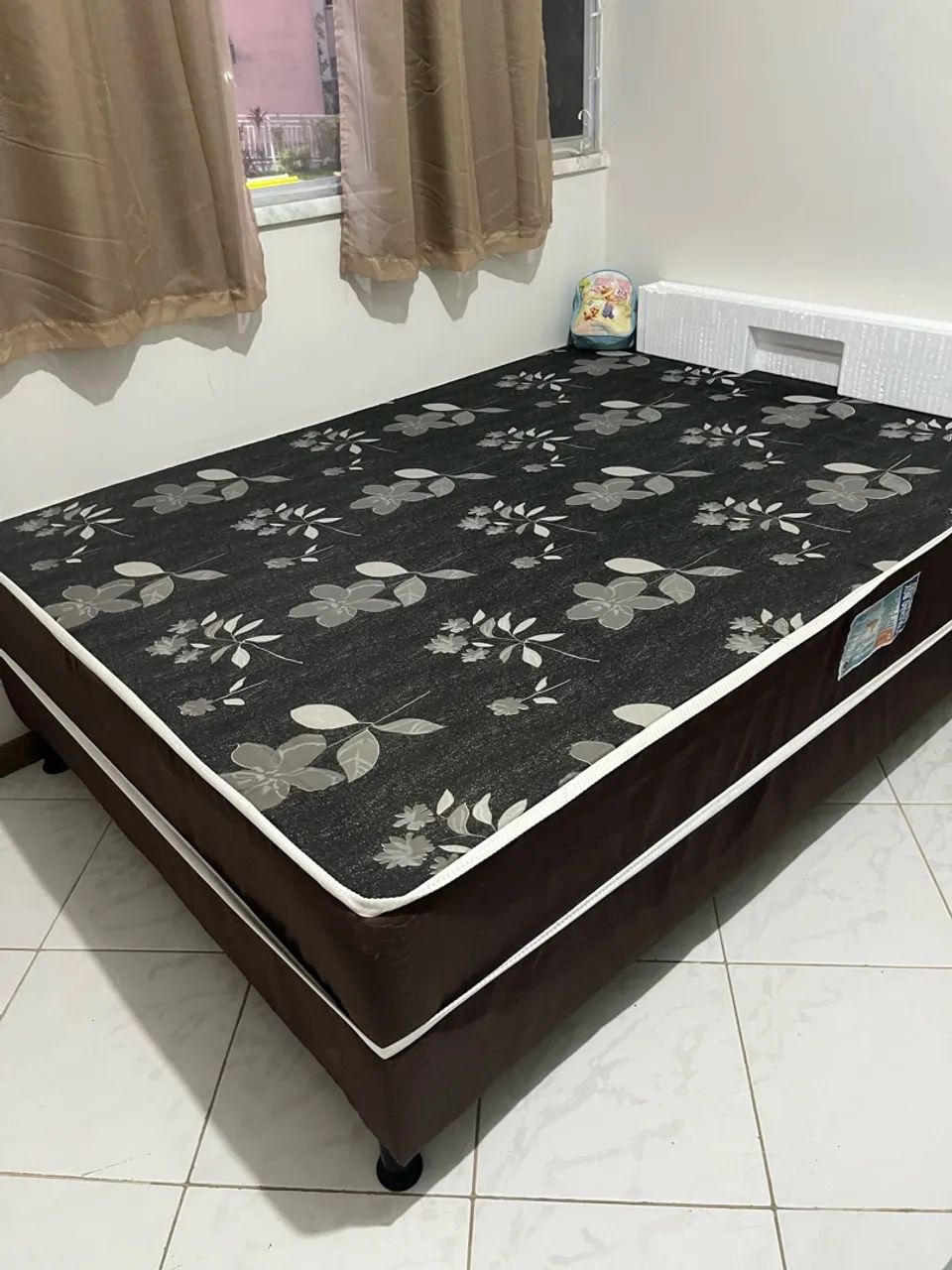 Cama box casal