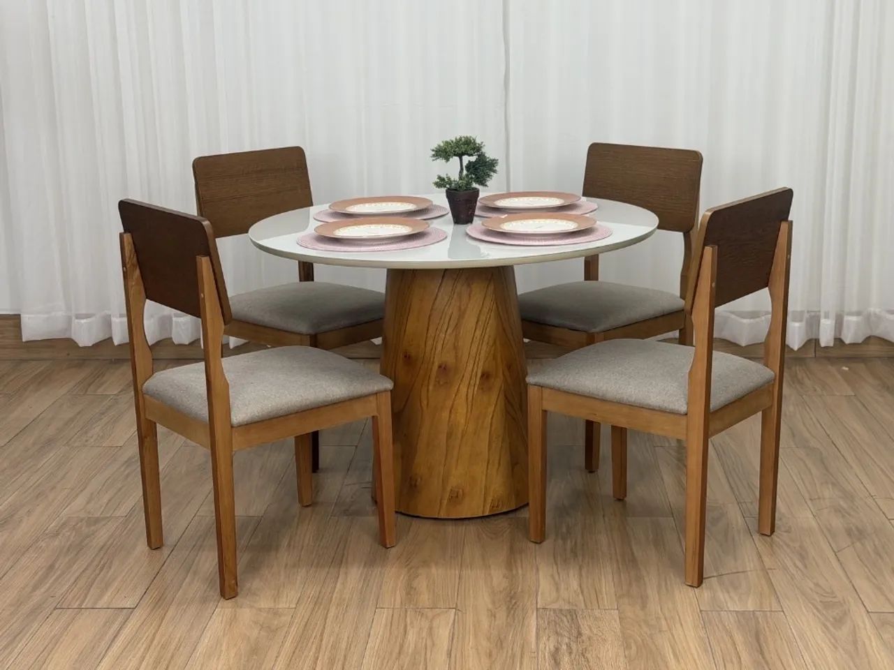 Mesa de Jantar Paris Circular 1.10×1.10 c/4 Cadeiras