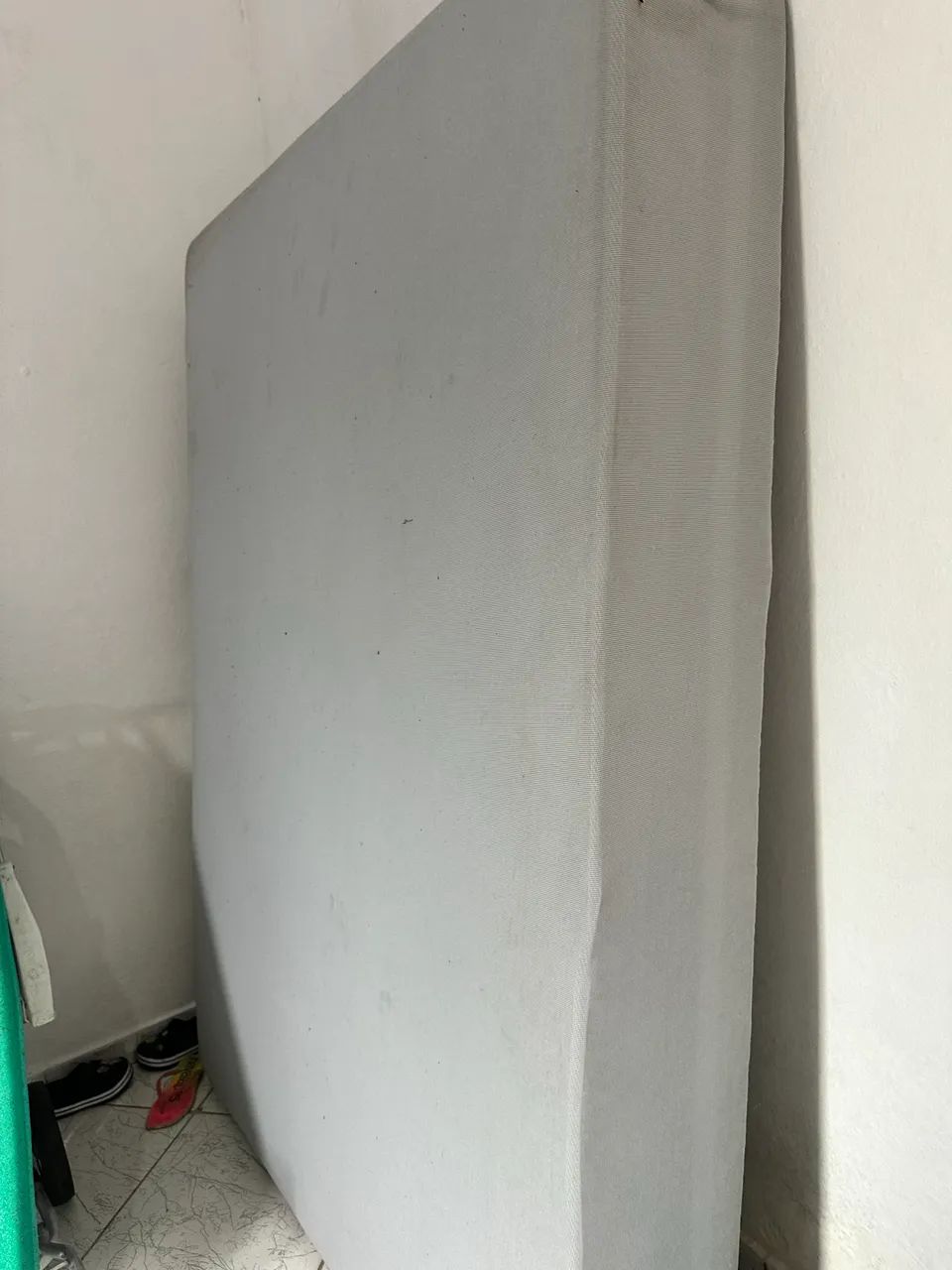 Colchao novo box pouquíssimo uso 