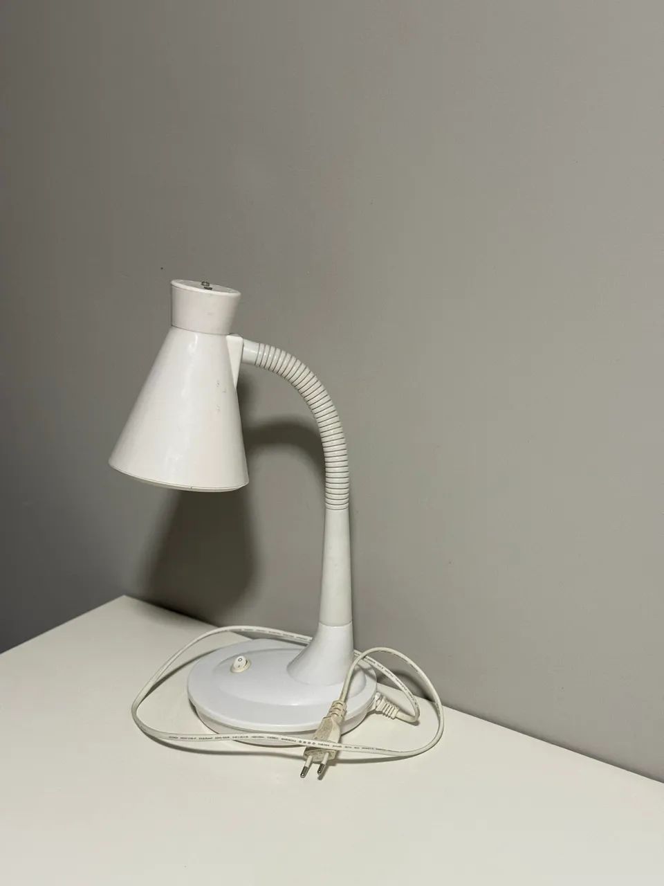 Mesa de estudo em MDF de alta qualidade.  - Foto 2