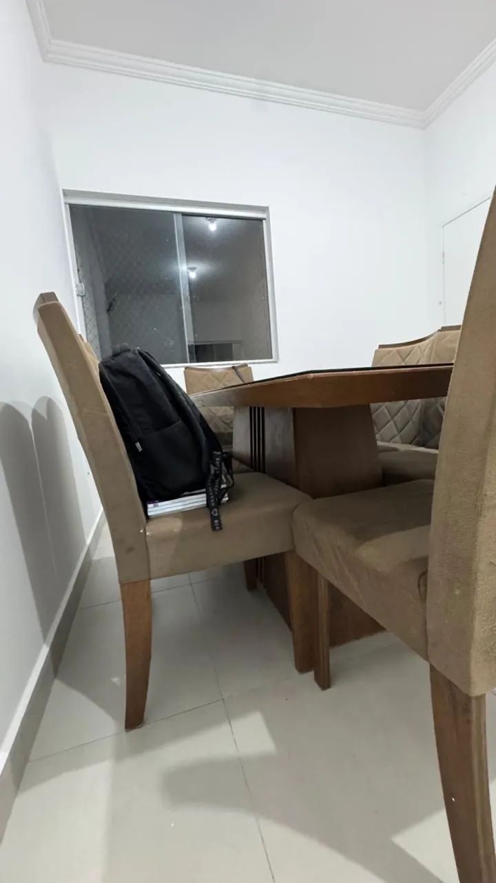 Mesa com 6 cadeiras - Foto 2