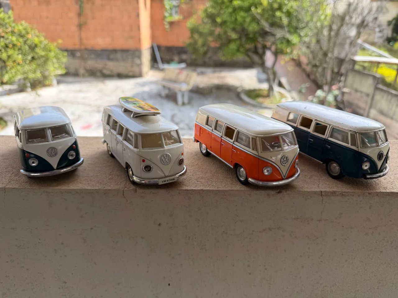 4 miniatura de kombi 