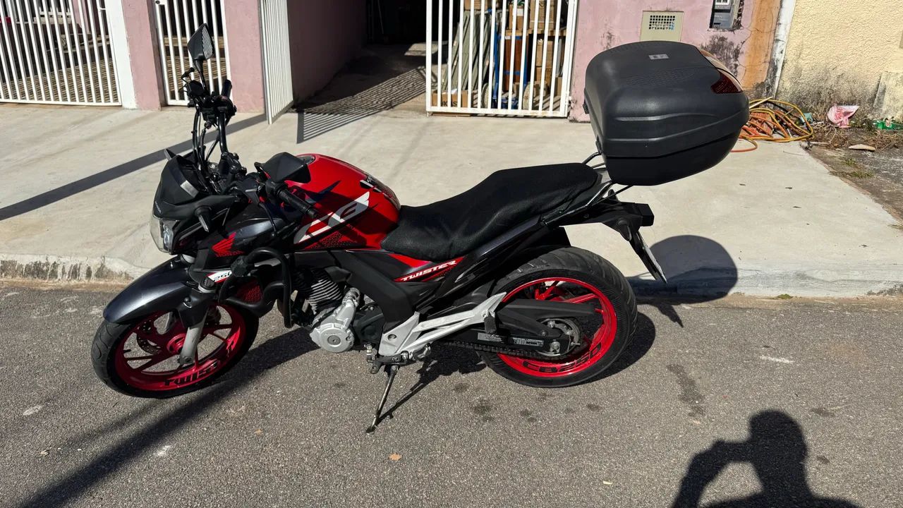 Cb 250 Twister 2020 - Foto 2
