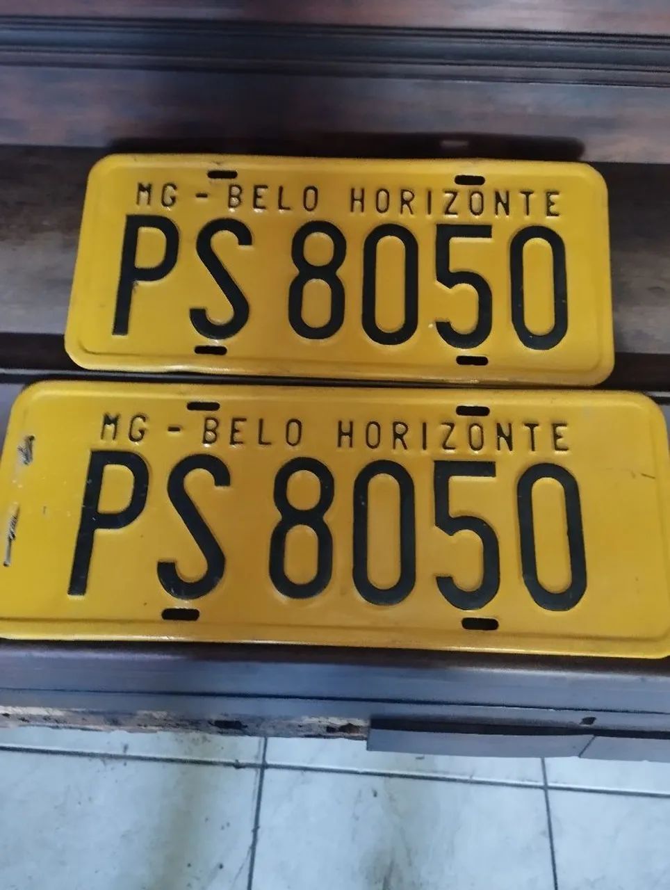 Par de placas amarelas. - Foto 2