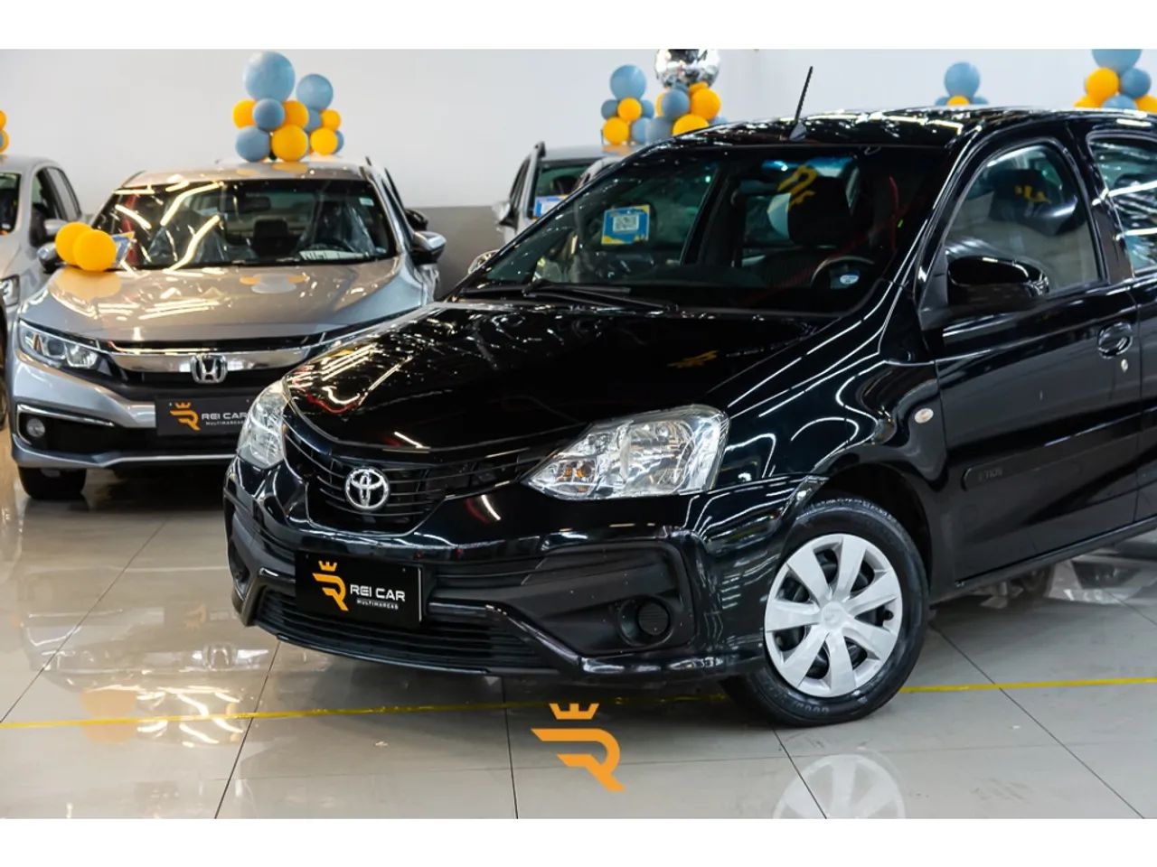 Toyota Etios 2017 - Foto 3