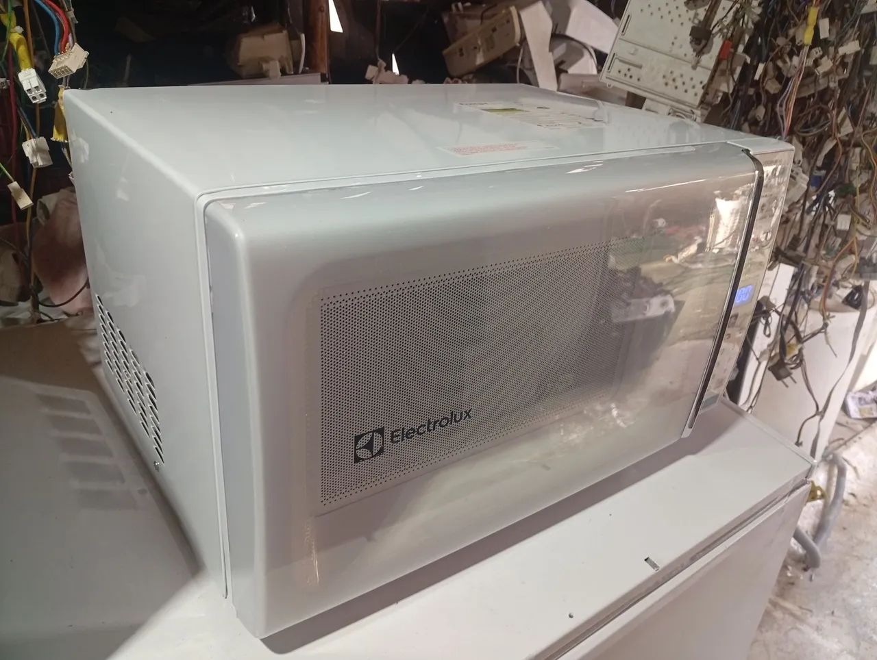 Microondas Electrolux 34 litros novinho funcionando perfeitamente  - Foto 3