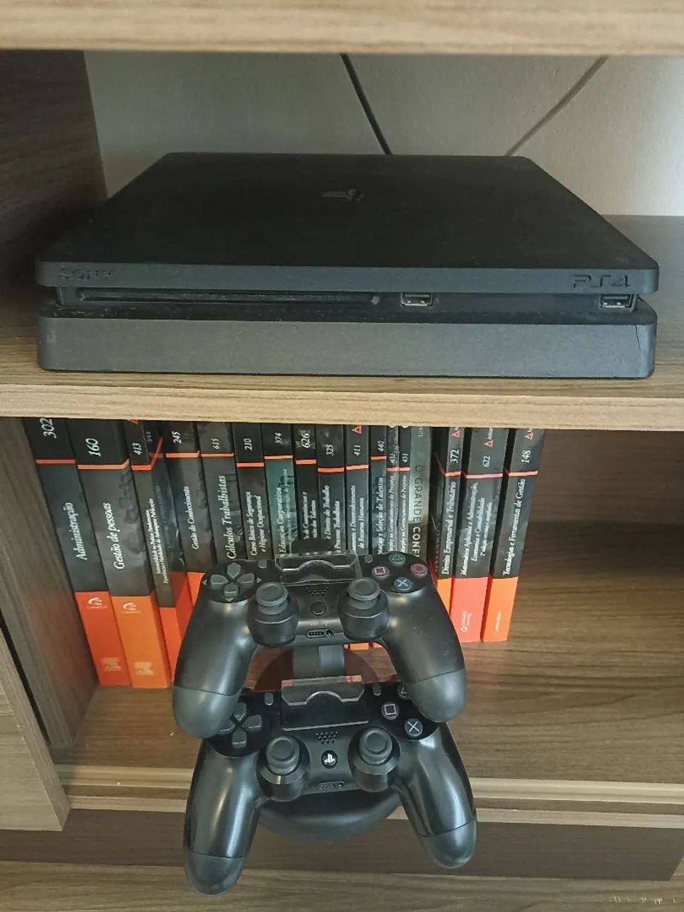 Vendo ps4 DESBLOQUEADO 