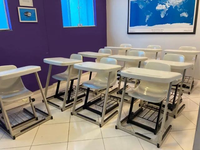 10 mesas e cadeiras para sala de aula. - Foto 2