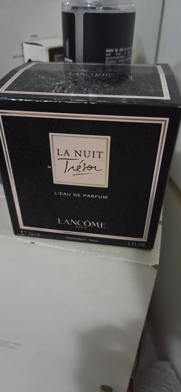 Frasco vazio e caixa lancôme tresor 