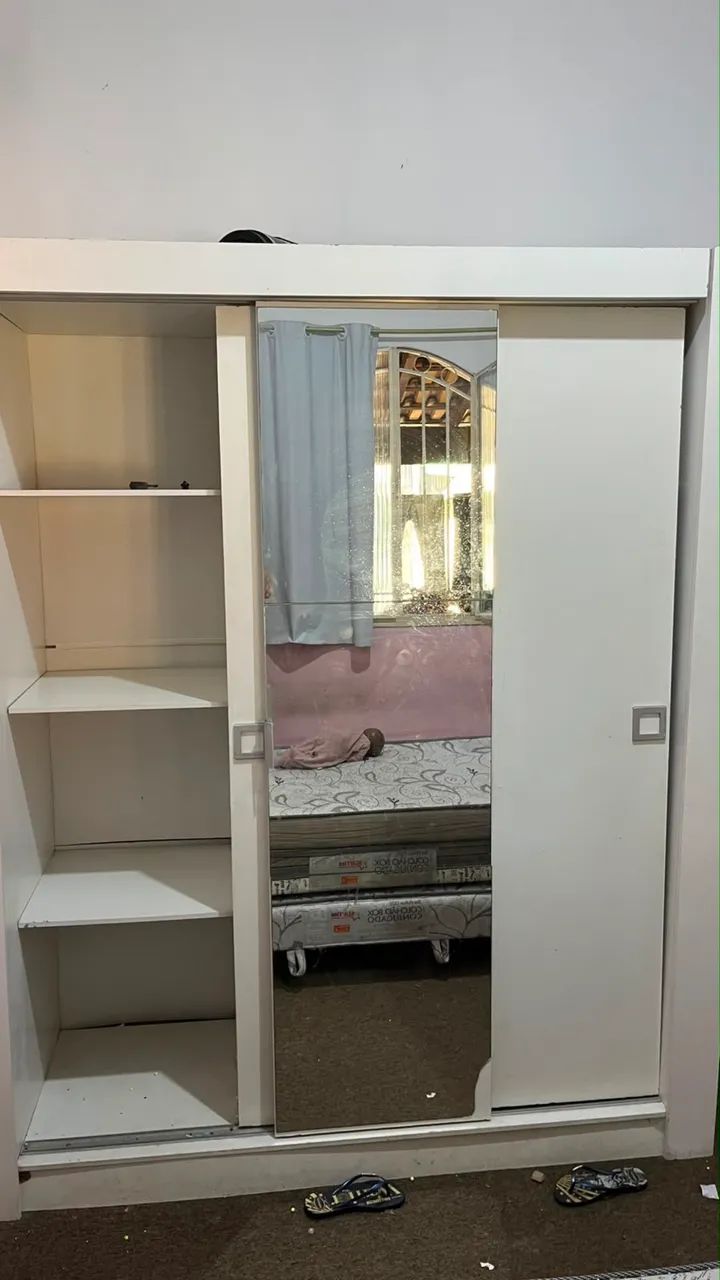 Guarda-Roupa Casal Branco com Espelho - Portas de Correr