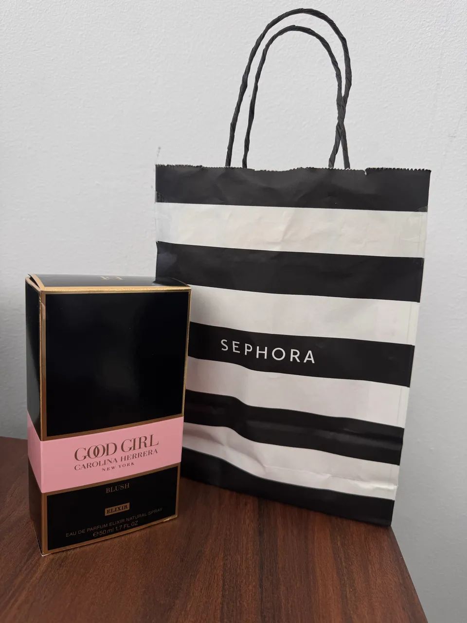 PERFUME CAROLINA HERRERA 50 ML NUNCA USADO 