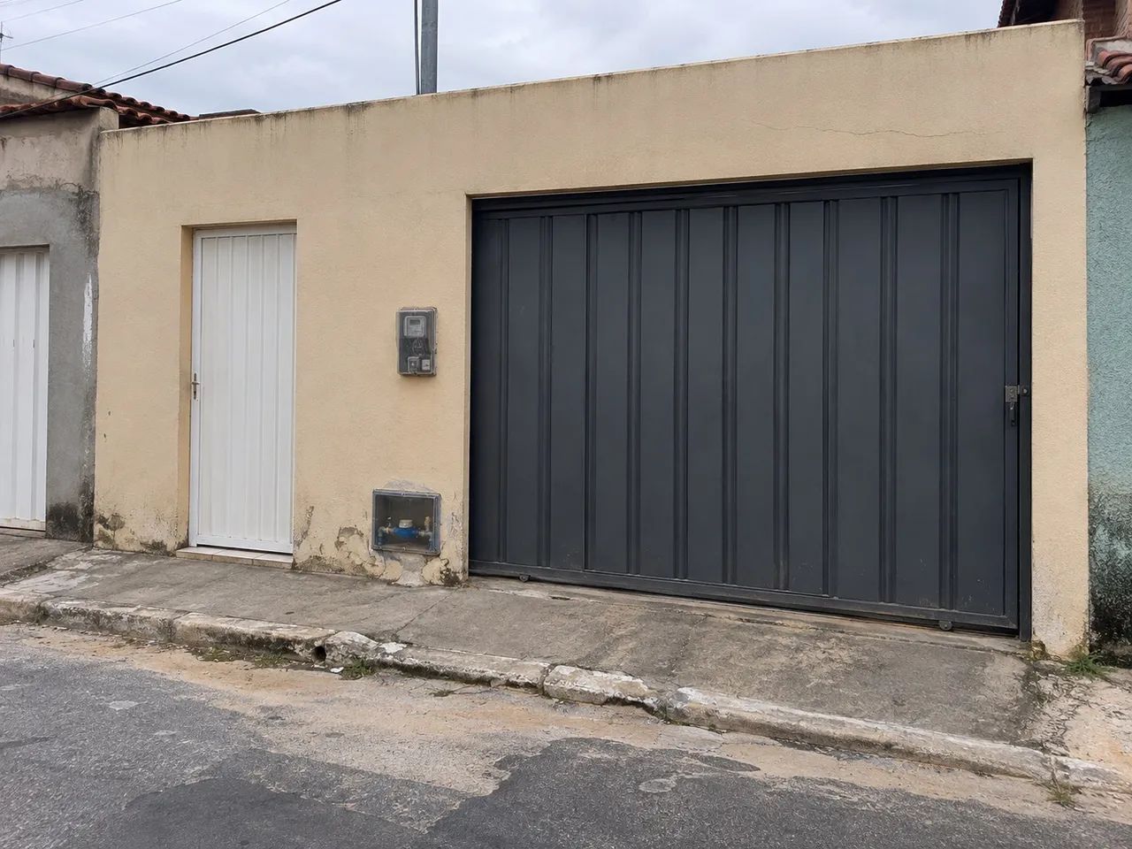 CASA A VENDA NO CONJUNTO CEARÁ 