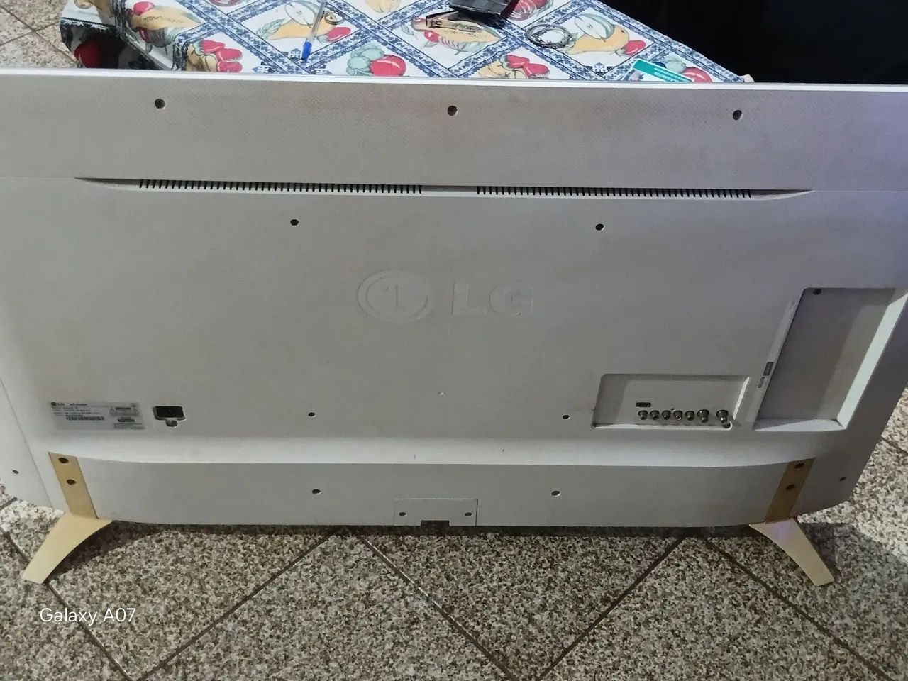 TV LG 49 Polegadas Queimada | Liga, Tela com Defeito - Foto 2