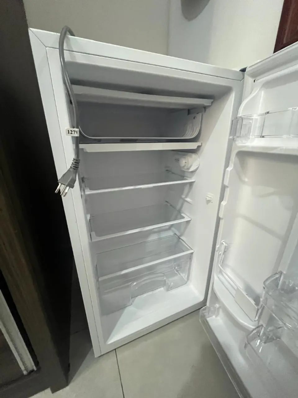 Frigobar Electrolux EM90 - Foto 2