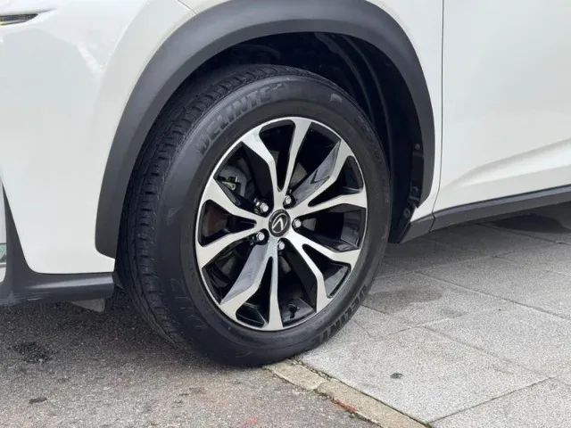 Lexus NX-200t F-sport 2.0 16V 238cv Aut., foto 11 de 20