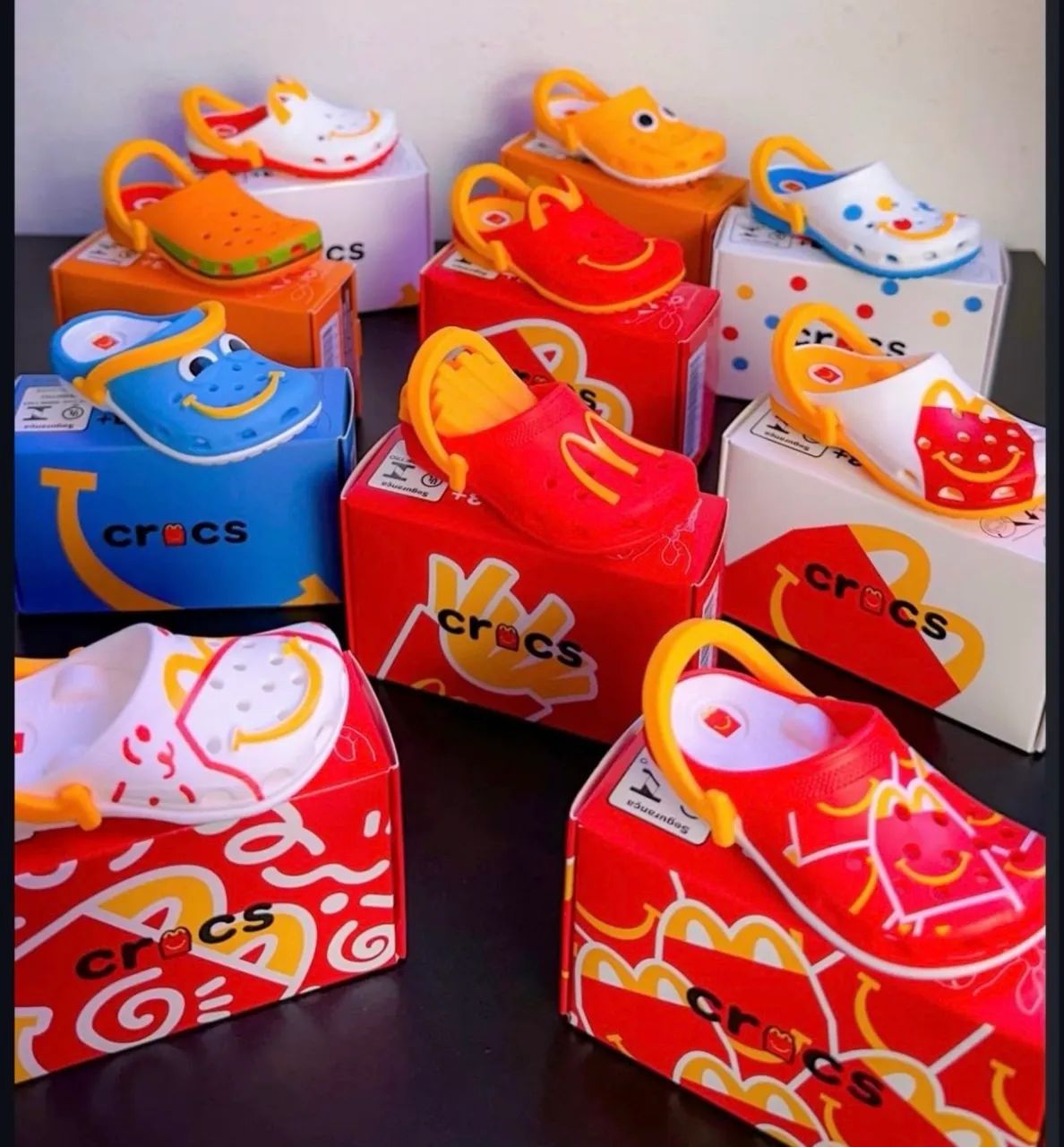 Brinquedo Crocs Mc Donald?s  - Foto 2