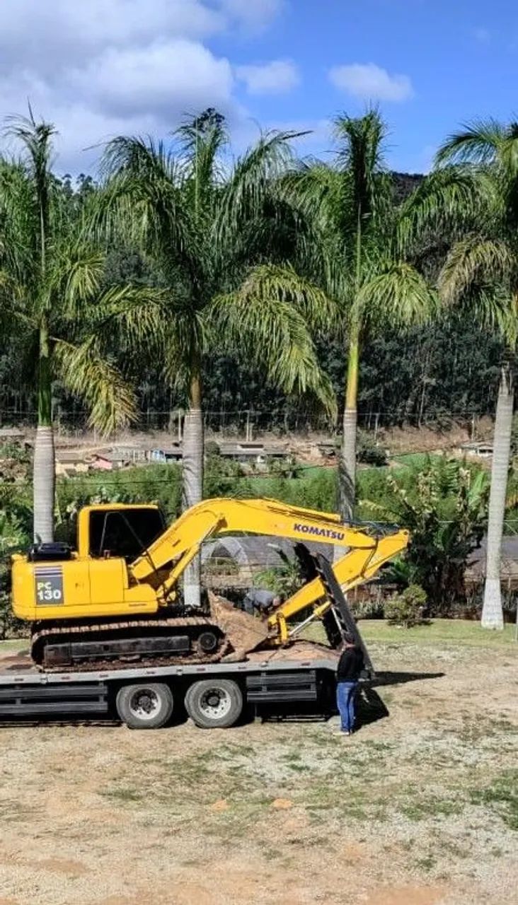 Escavadeira Komatsu PC130 Ano 2013  - Foto 5