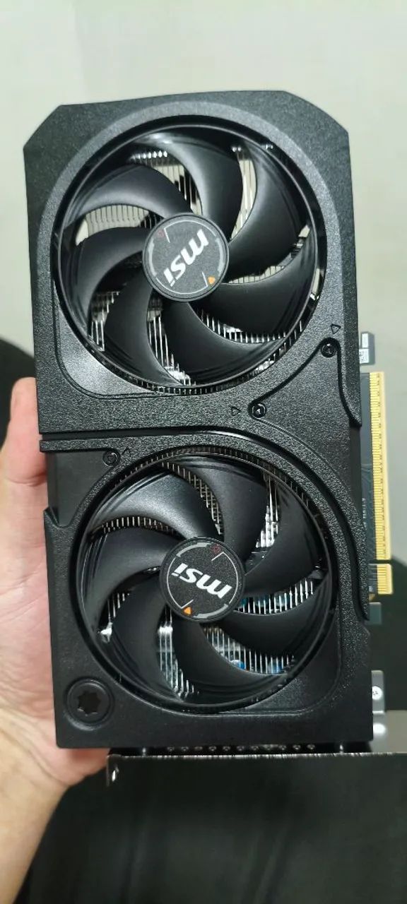 RTX 5060 TI 8GB MSI - Foto 2