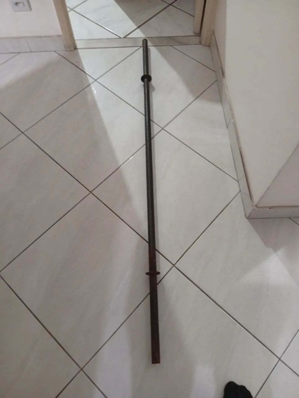 Anilhas e barras ( alteres) mais suporte - Foto 2