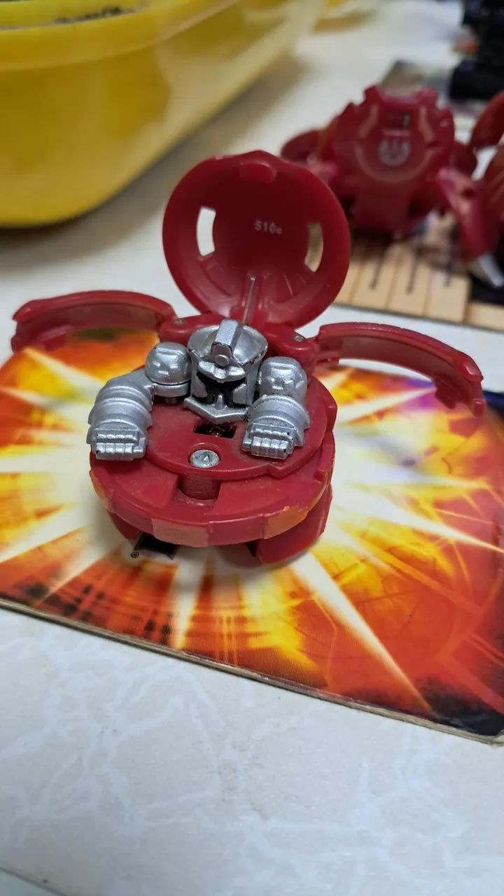 Bakugan Hammer Gorem pyrus