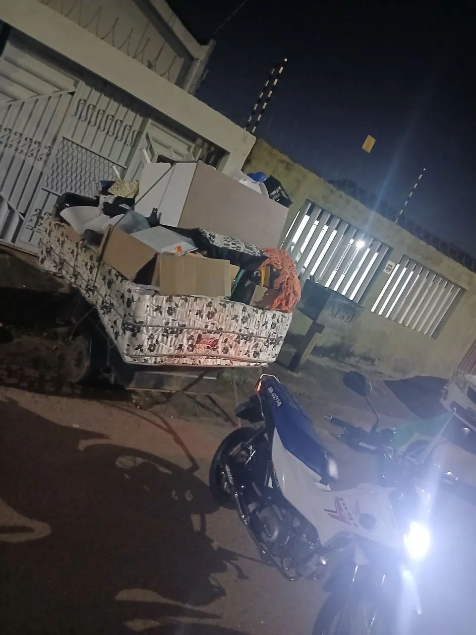 Fretes e mudanças rápidas.