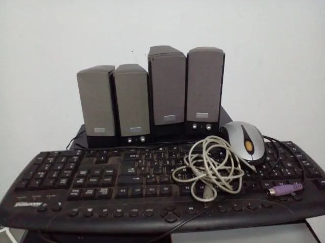 KIT MULTIMÍDIA PARA SEU COMPUTADOR.