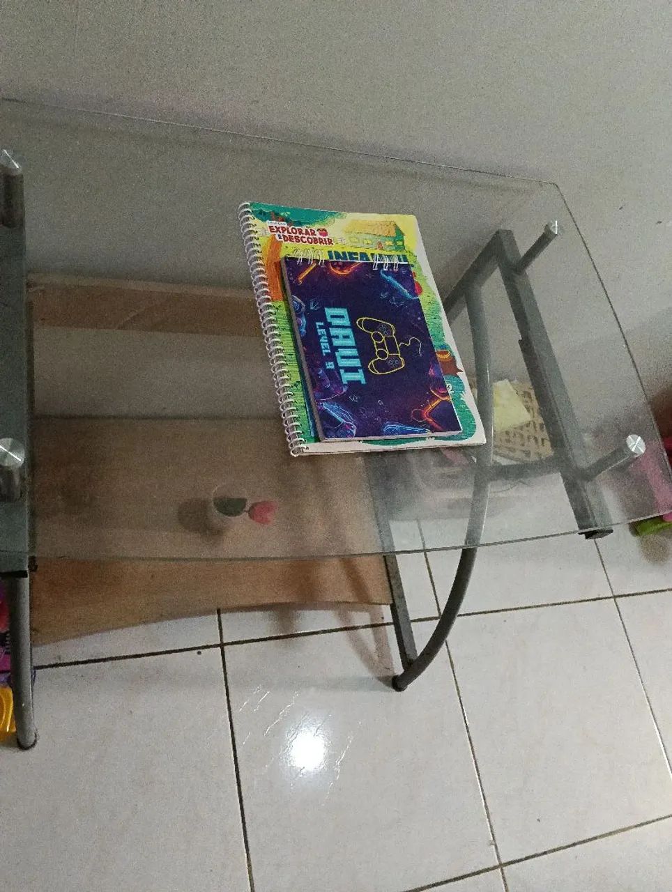 Mesa de estudo de vidro e ferro - Foto 3