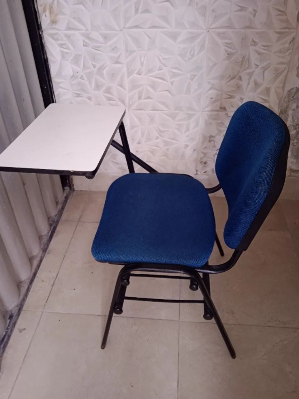 Cadeira escolar