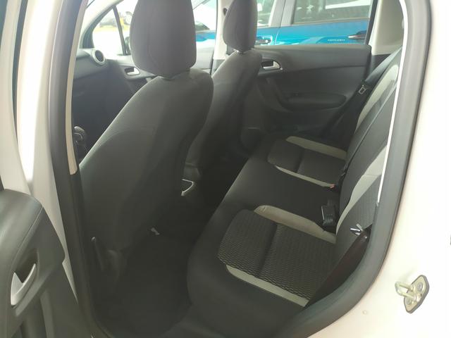 Citroën C3 Puretech 1.2 - Foto 8