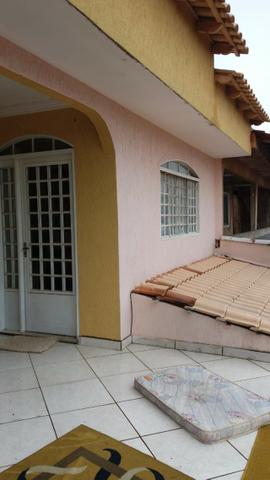 Vendo ou troco lindo sobrado - Foto 9