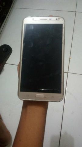 Troco j7 neo bem conservado só com um risco de fio na película em outro celular