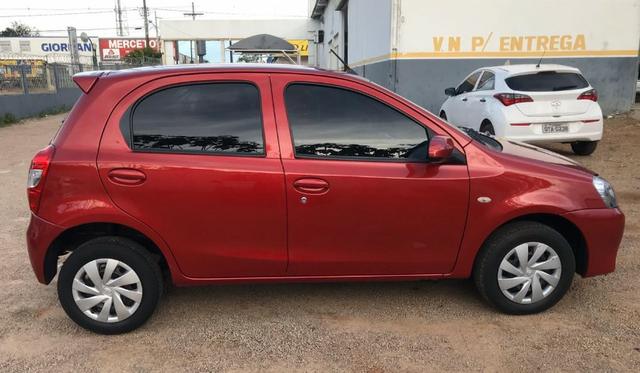 Etios hatch X 1.3 2017 com 38mil KM Semi novo e Impecável - Foto 9
