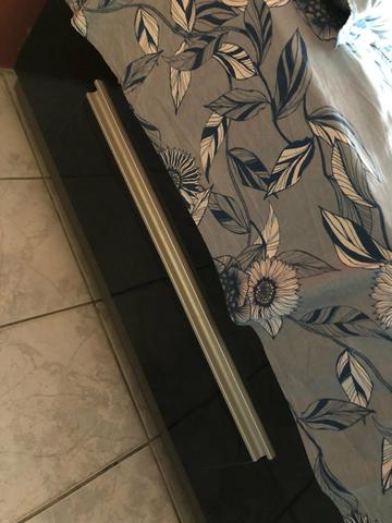 Cama semi nova c 2 gavetões ( parcelo 10 x no cartão) - Foto 3