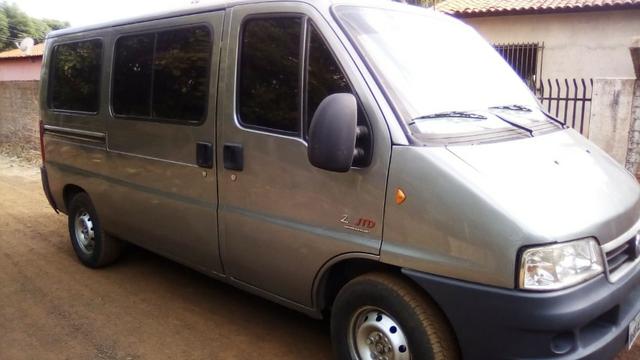 Alugo Vans pra viagens ou contrato mensal - Foto 3