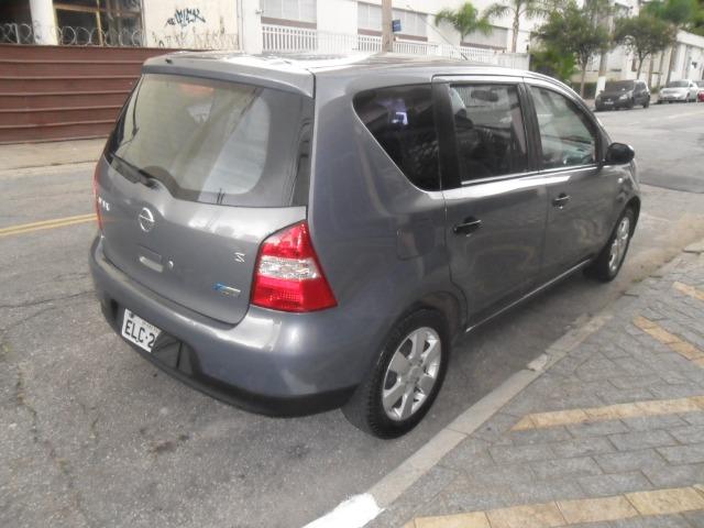 Nissan Livina S 1.8 flex automática 2010 - Foto 6