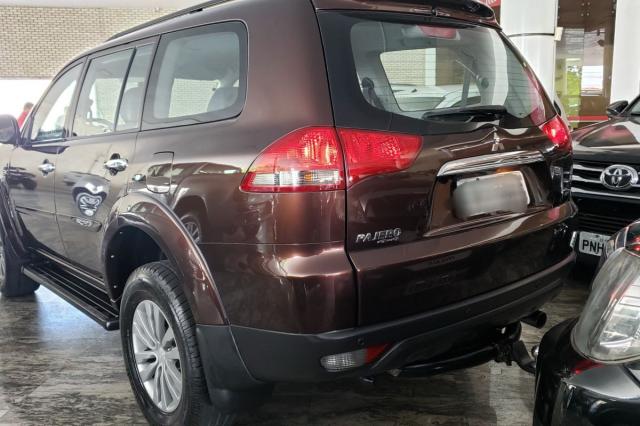 PAJERO DAKAR HPE 3.2 4X4 T.I DIES 5P AUT - Foto 9
