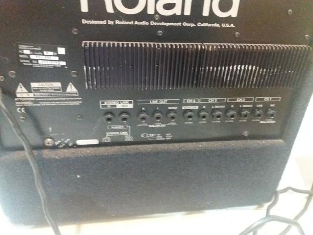 Amplificador Roland Kc 300 - Foto 4
